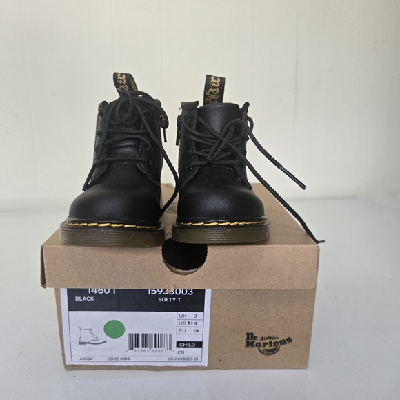 Doc Martens Infant Softy T Leather Boots Size 4 - Picture 2 of 5